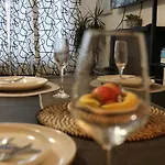 Newly Refurbished In Bradley Stoke, Near Cribbs Causeway, Bristol, For Long Stays, Group Stays, Contractors, Sleeps Up To 7 Guests, Free Parking!! * Bristol
